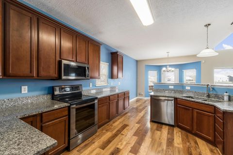 Tiny photo for 173 Mannaseh Drive E, Granville, OH 43023 (MLS # 225044638)