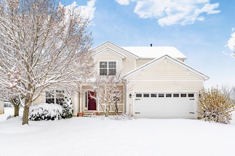 Photo of 173 Mannaseh Drive E, Granville, OH 43023 (MLS # 225044638)