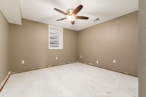 Tiny photo for 173 Mannaseh Drive E, Granville, OH 43023 (MLS # 225044638)