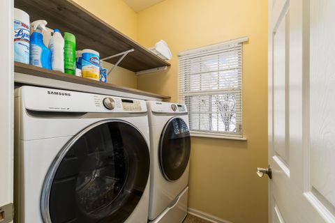 Tiny photo for 173 Mannaseh Drive E, Granville, OH 43023 (MLS # 225044638)