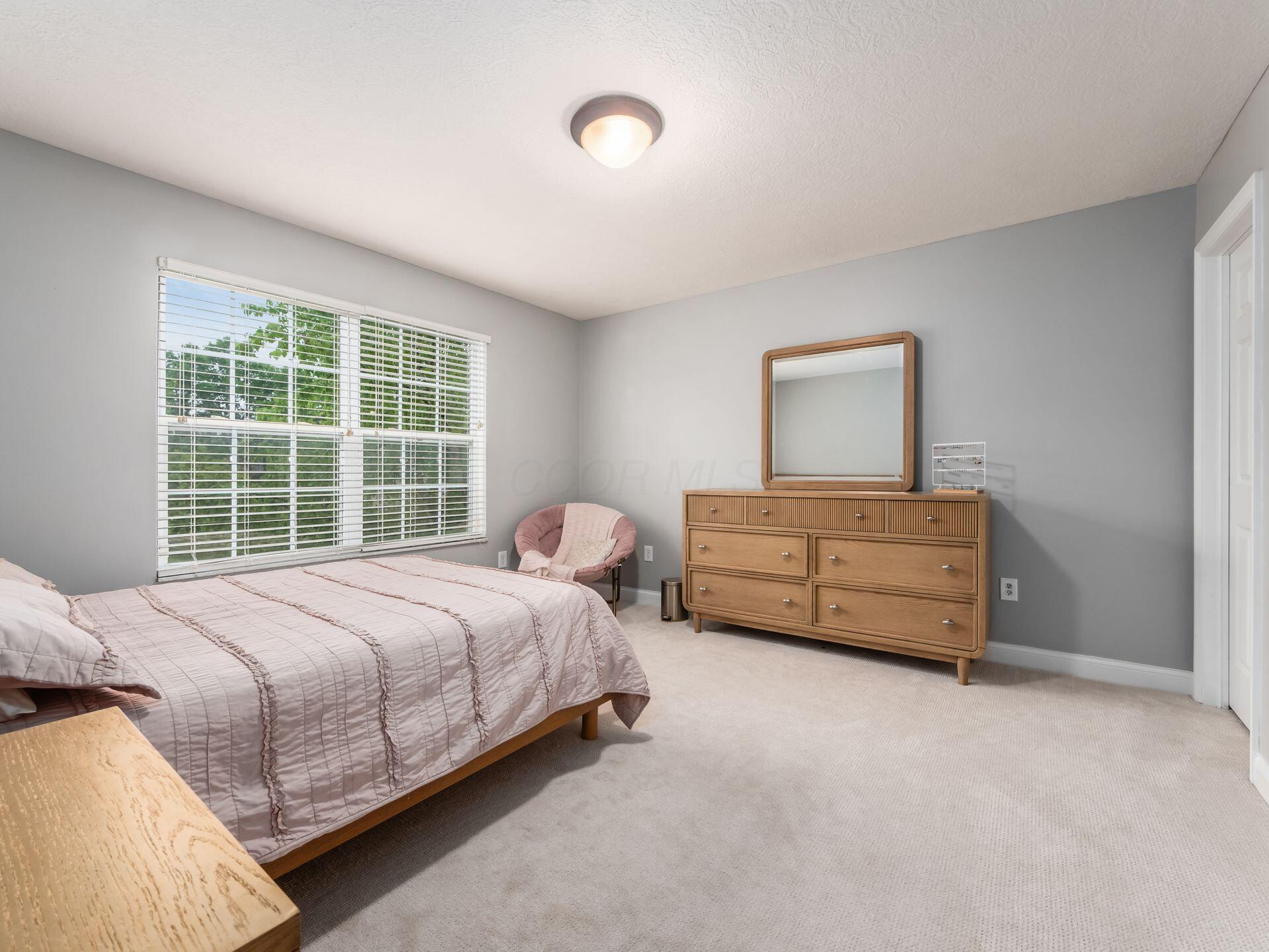 10680 Brettridge Drive, Powell, Ohio image 37