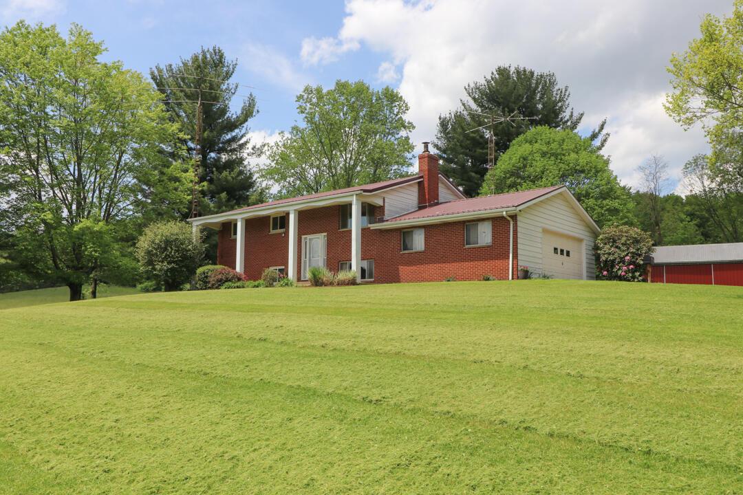 1294 Kings Corners Road, Mansfield, Ohio image 3