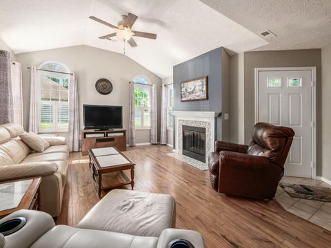 Tiny photo for 2336 Willowside Lane, Grove City, OH 43123 (MLS # 226000779)