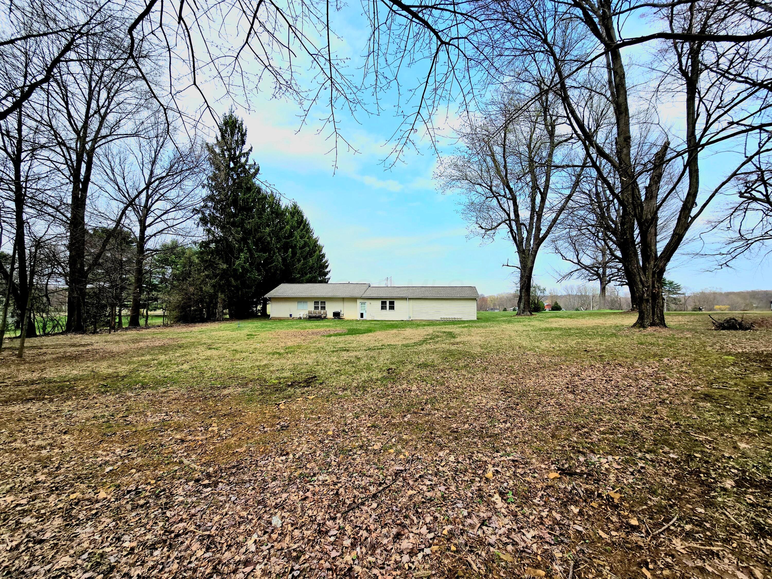 15504 Crooked Street, Mount Vernon, Ohio image 3