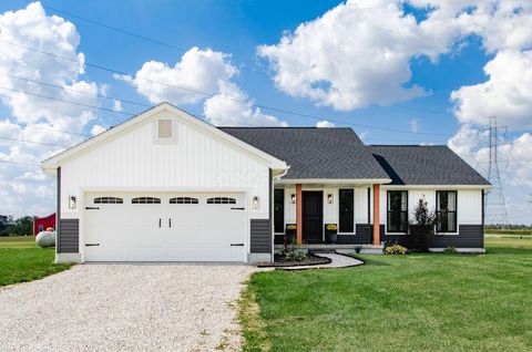 Photo of 11945 Cherry Lane NW, Baltimore, OH 43105 (MLS # 225037977)