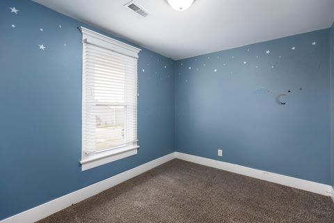 Tiny photo for 174 Boyleston Avenue, Newark, OH 43055 (MLS # 225041436)