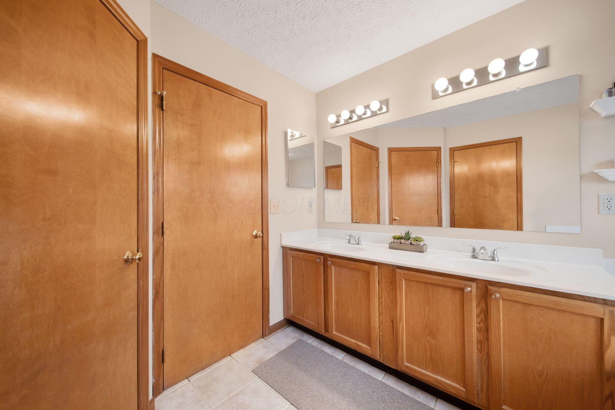 6682 Alberta Place, Westerville, Ohio image 35