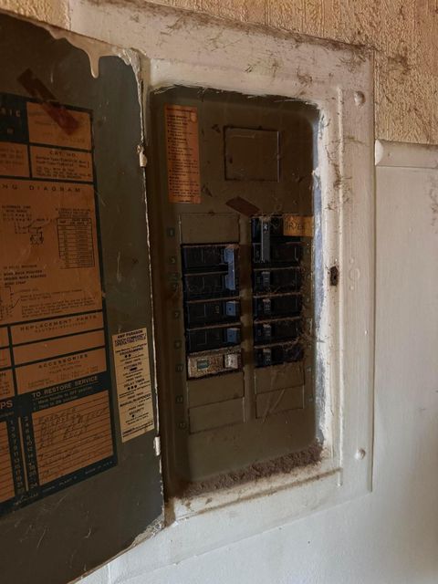 Tiny photo for 1257 Woodbrook Circle W 15 #15, Columbus, OH 43223 (MLS # 226002340)