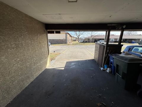 Tiny photo for 1257 Woodbrook Circle W 15 #15, Columbus, OH 43223 (MLS # 226002340)