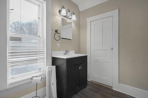 Tiny photo for 301 Locust Street, Mount Vernon, OH 43050 (MLS # 226005256)