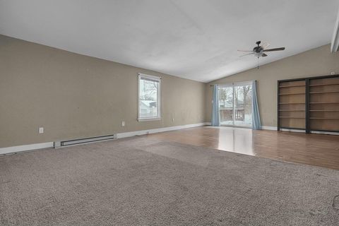 Tiny photo for 301 Locust Street, Mount Vernon, OH 43050 (MLS # 226005256)