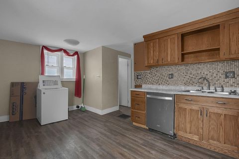 Tiny photo for 301 Locust Street, Mount Vernon, OH 43050 (MLS # 226005256)