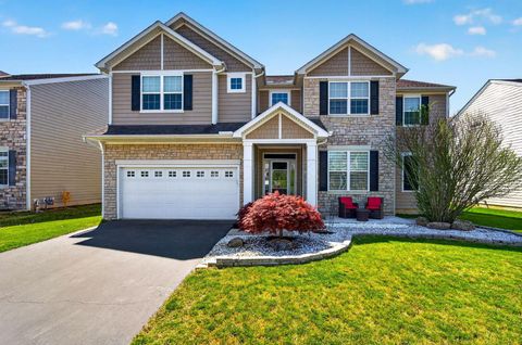 Photo of 6073 BAUMEISTER Drive, Hilliard, OH 43026 (MLS # 226013649)