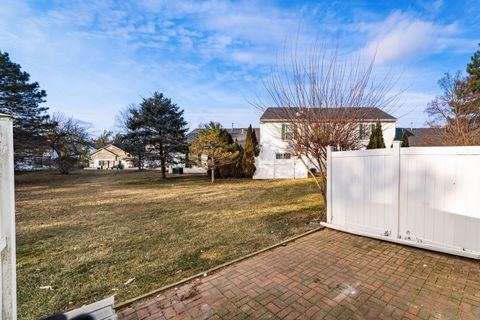 Tiny photo for 4644 Hobson Drive 13D #13D, Columbus, OH 43228 (MLS # 226002564)