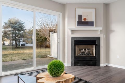 Tiny photo for 4644 Hobson Drive 13D #13D, Columbus, OH 43228 (MLS # 226002564)