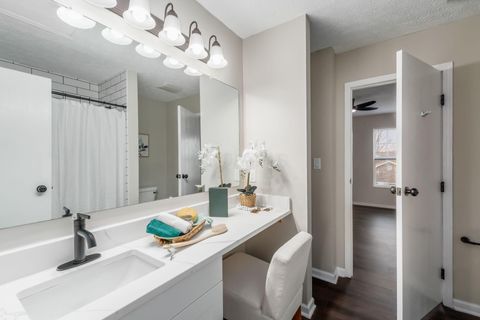 Tiny photo for 4644 Hobson Drive 13D #13D, Columbus, OH 43228 (MLS # 226002564)