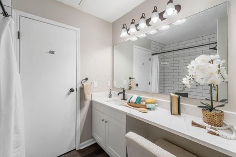 Tiny photo for 4644 Hobson Drive 13D #13D, Columbus, OH 43228 (MLS # 226002564)