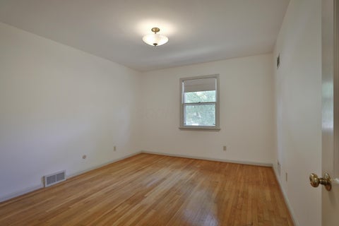 Tiny photo for 510 Evening Street, Worthington, OH 43085 (MLS # 226033779)