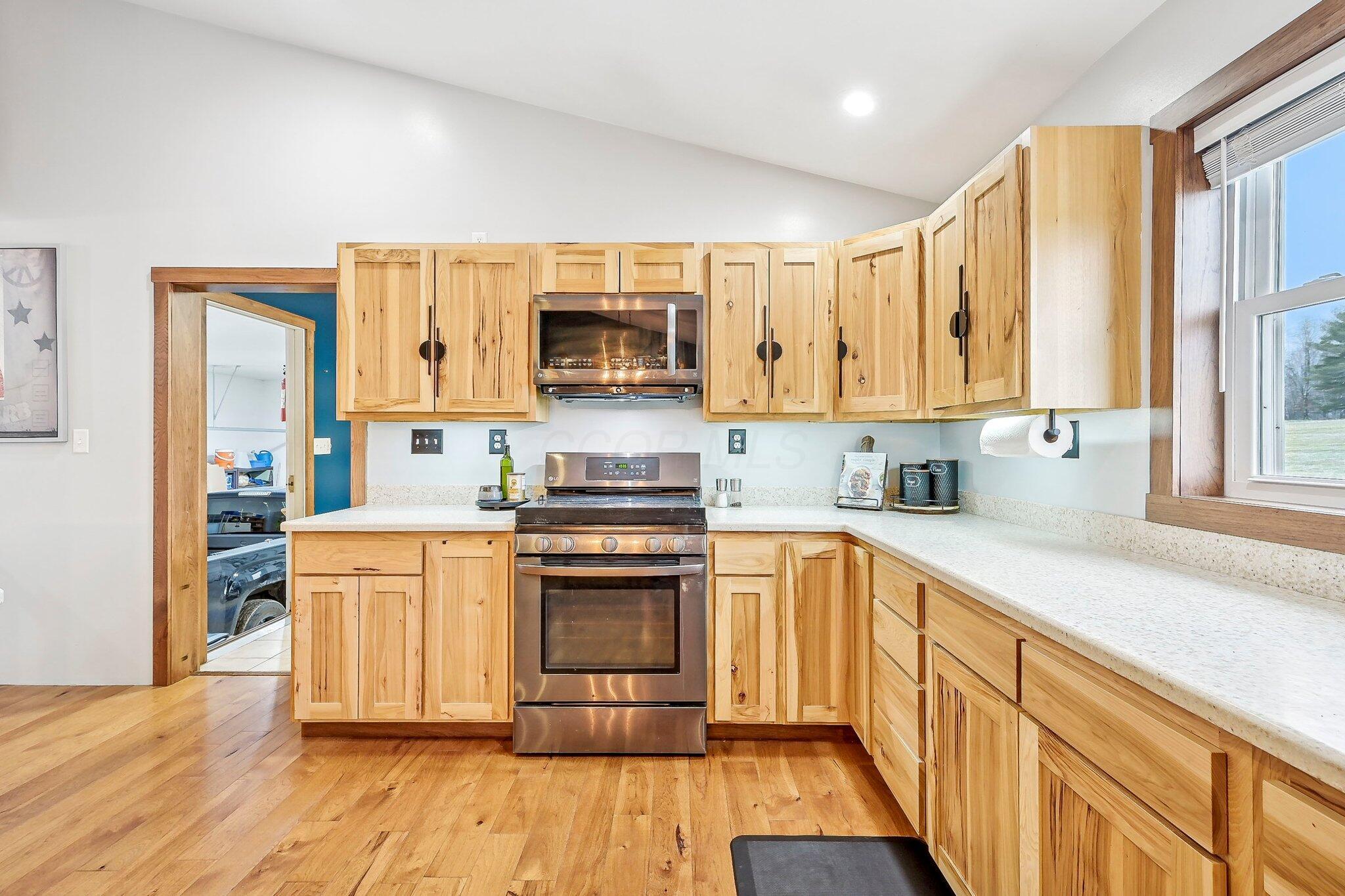 27901 Black Road, Danville, Ohio image 23