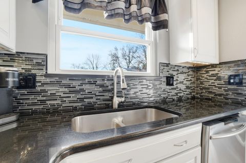 Tiny photo for 1930 Shallowford Avenue, Columbus, OH 43235 (MLS # 225044109)