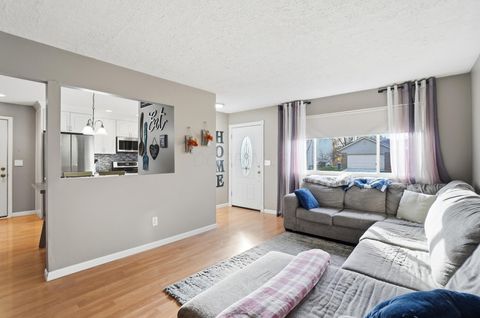 Tiny photo for 1930 Shallowford Avenue, Columbus, OH 43235 (MLS # 225044109)