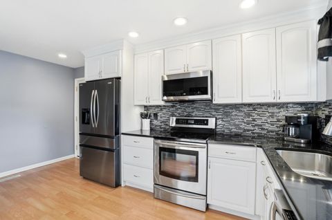 Tiny photo for 1930 Shallowford Avenue, Columbus, OH 43235 (MLS # 225044109)