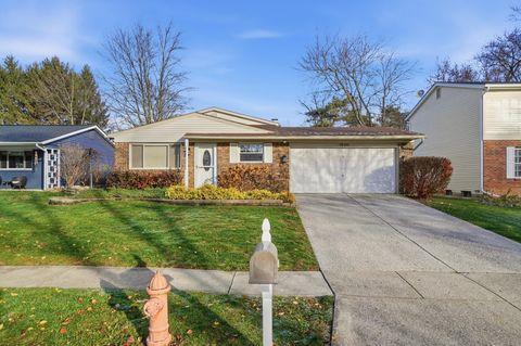 Tiny photo for 1930 Shallowford Avenue, Columbus, OH 43235 (MLS # 225044109)