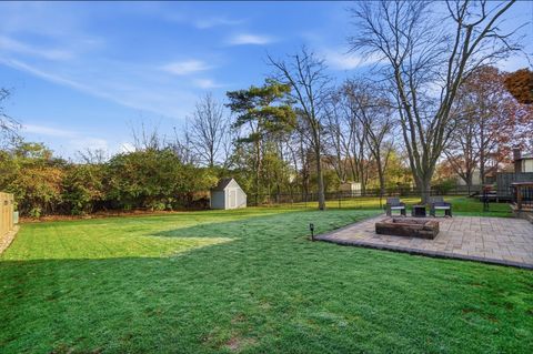 Tiny photo for 1930 Shallowford Avenue, Columbus, OH 43235 (MLS # 225044109)