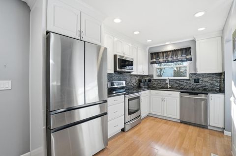 Tiny photo for 1930 Shallowford Avenue, Columbus, OH 43235 (MLS # 225044109)