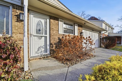 Tiny photo for 1930 Shallowford Avenue, Columbus, OH 43235 (MLS # 225044109)