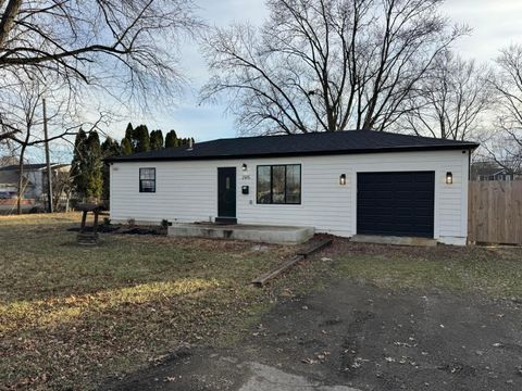 Photo of 2515 Lindbergh Drive, Columbus, OH 43223 (MLS # 226000874)