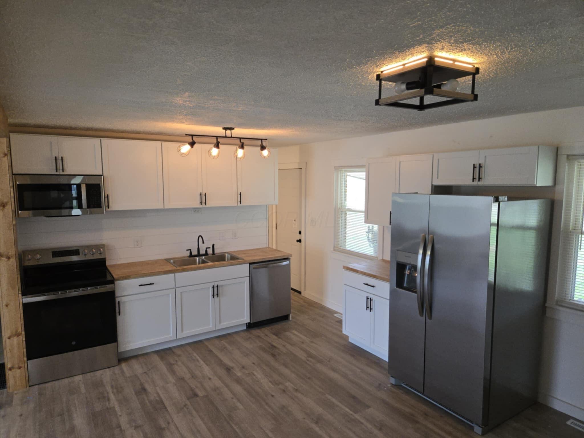 1230 Georges Creek Road, Gallipolis, Ohio image 3