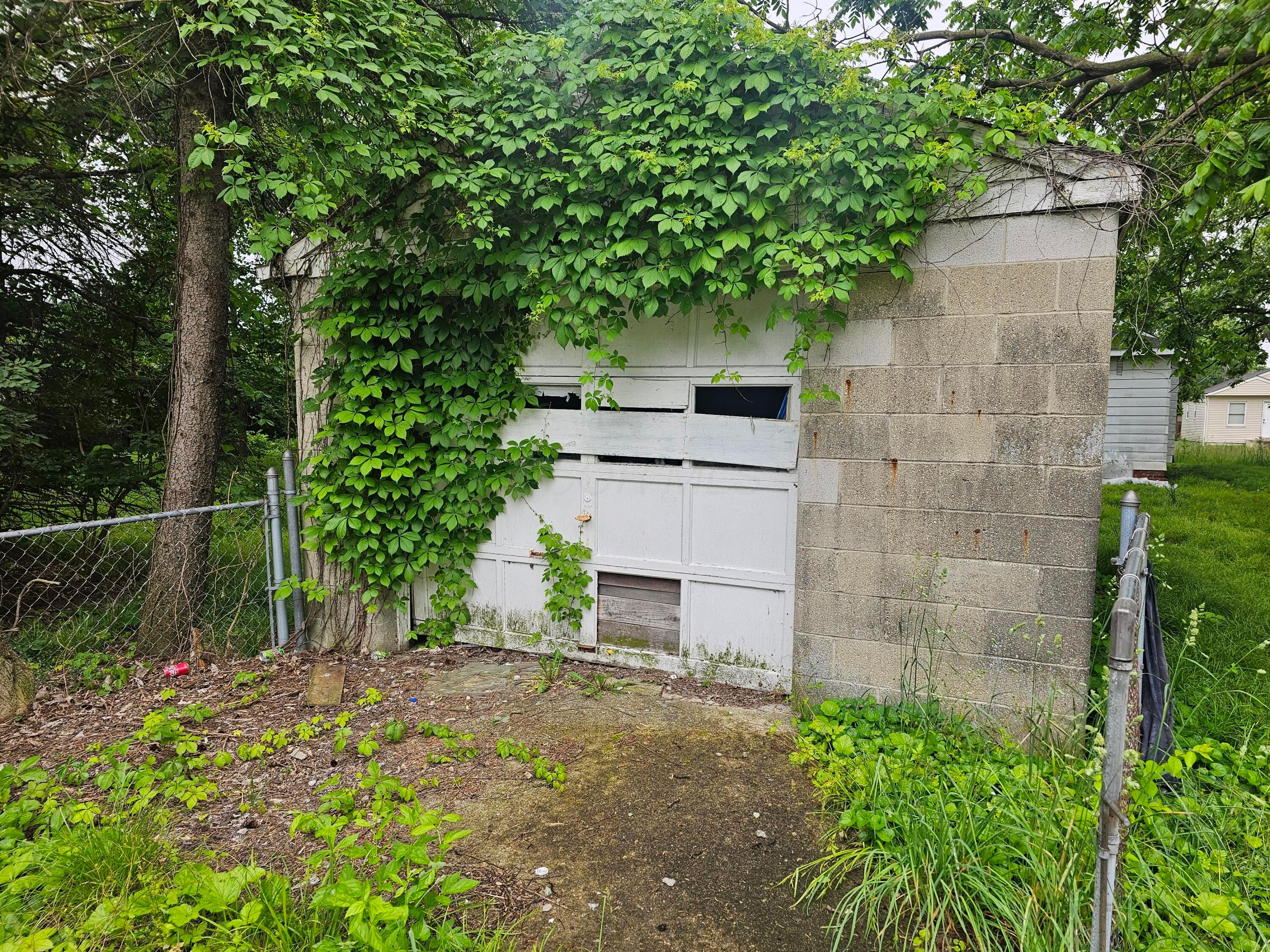 2886 E 6th Avenue, Columbus, Ohio image 6