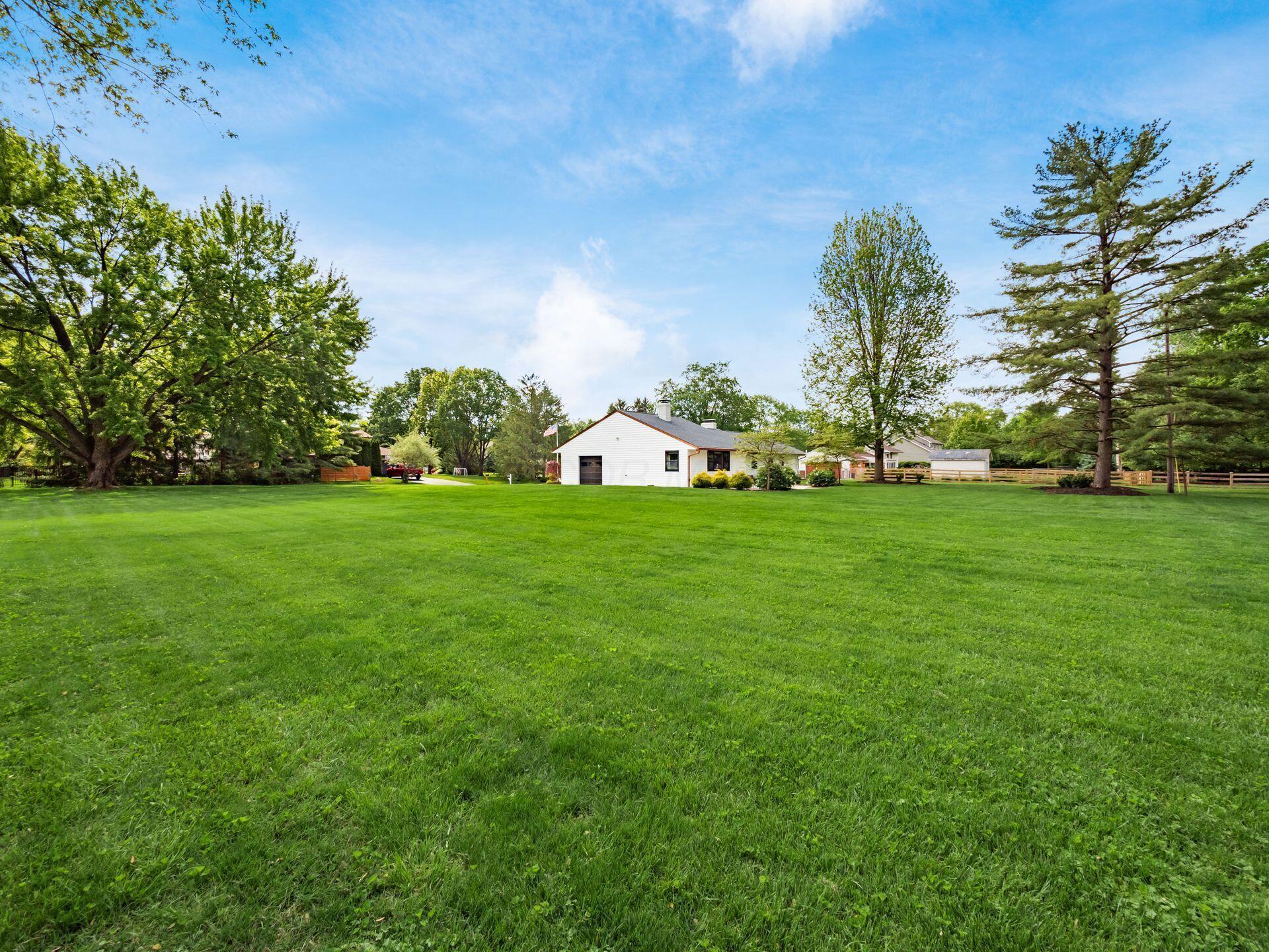 5033 Charlbury Drive, Columbus, Ohio image 5