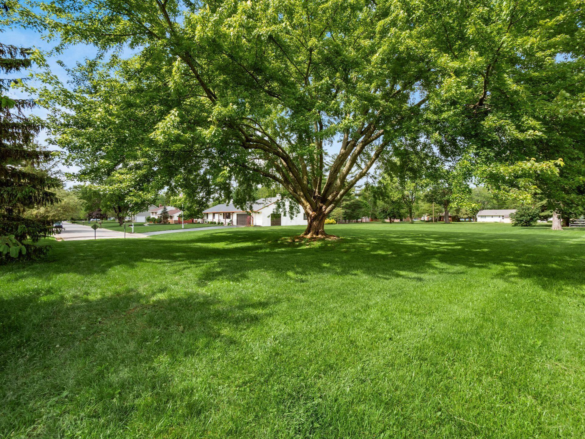 5033 Charlbury Drive, Columbus, Ohio image 4