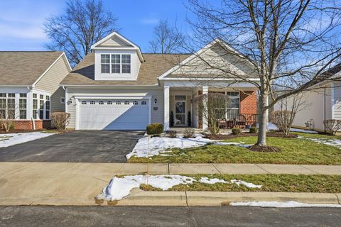 Photo of 5426 Welbourne Place 31 #31, New Albany, OH 43054 (MLS # 226004248)