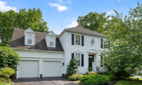 Photo of 4949 Heath Gate Drive, New Albany, OH 43054 (MLS # 226010917)