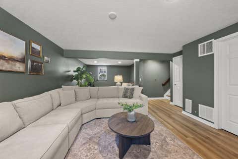 Tiny photo for 5987 Thunder Gulch Drive 30 #30, New Albany, OH 43054 (MLS # 226029427)