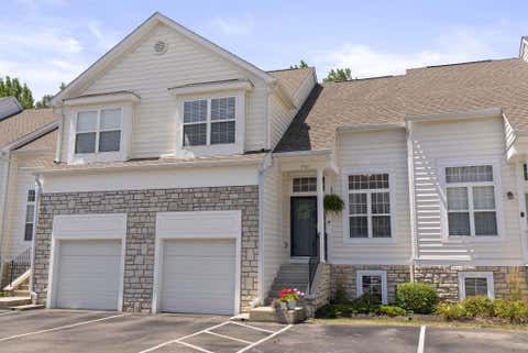 Tiny photo for 5987 Thunder Gulch Drive 30 #30, New Albany, OH 43054 (MLS # 226029427)