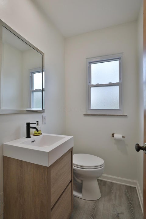 Tiny photo for 148 S Kellner Road, Columbus, OH 43209 (MLS # 226037219)
