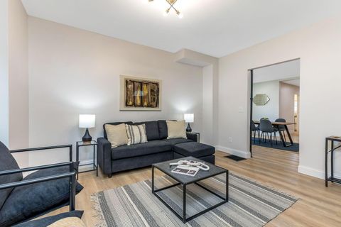 Tiny photo for 72 Avondale Avenue, Columbus, OH 43222 (MLS # 225044850)