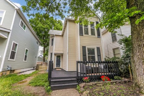 Photo of 72 Avondale Avenue, Columbus, OH 43222 (MLS # 225044850)