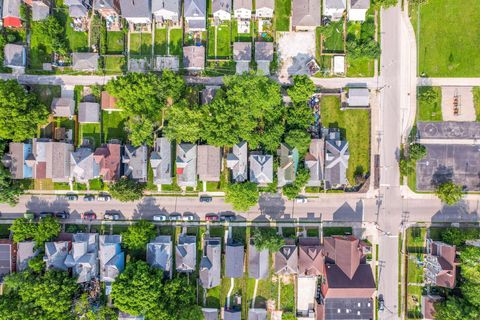 Tiny photo for 72 Avondale Avenue, Columbus, OH 43222 (MLS # 225044850)