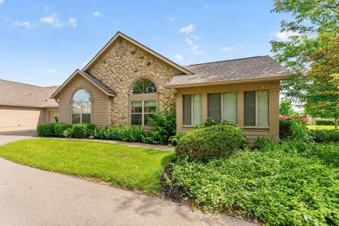 Photo of 3762 Stoneway Point, Powell, OH 43065 (MLS # 226021131)