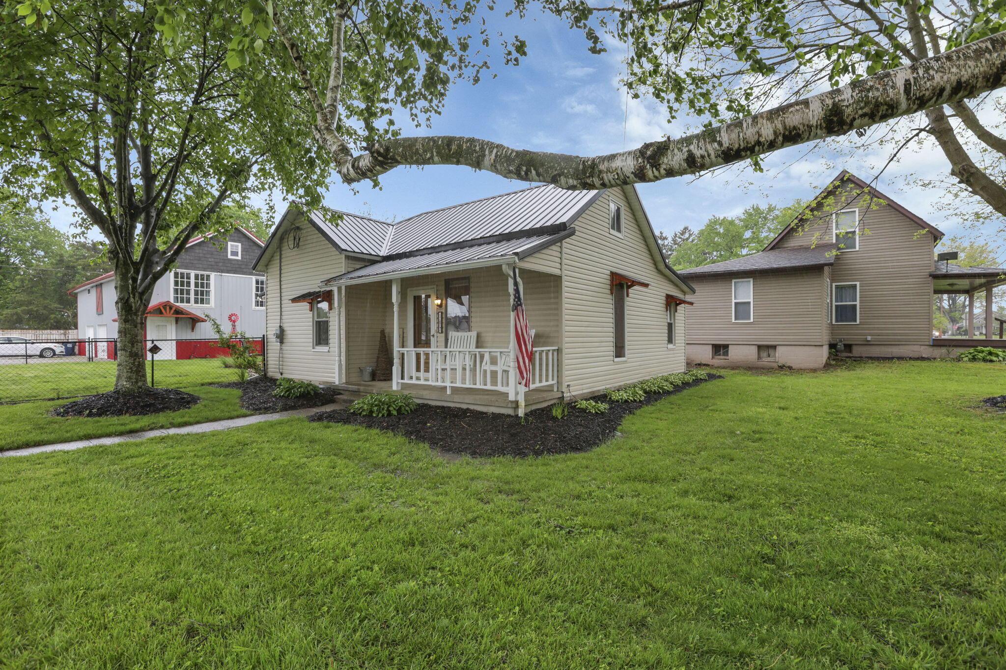 107 N 8th Street, Hebron, Ohio image 3