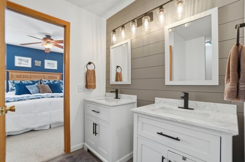 Tiny photo for 425 Ablemarle Circle, Delaware, OH 43015 (MLS # 226007288)