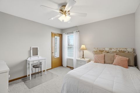 Tiny photo for 425 Ablemarle Circle, Delaware, OH 43015 (MLS # 226007288)