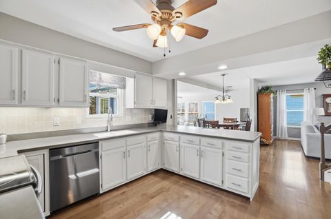 Tiny photo for 425 Ablemarle Circle, Delaware, OH 43015 (MLS # 226007288)