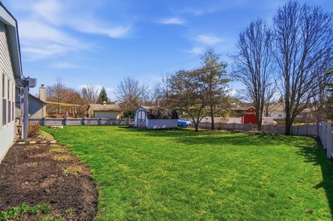 Tiny photo for 425 Ablemarle Circle, Delaware, OH 43015 (MLS # 226007288)