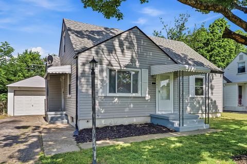 Photo of 3147 Hamilton Avenue, Columbus, OH 43224 (MLS # 226022386)